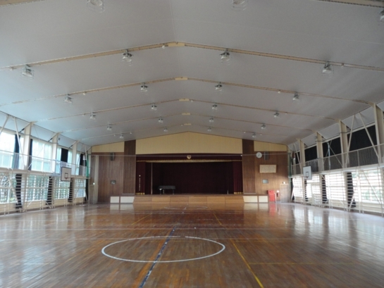 膜天井体育館